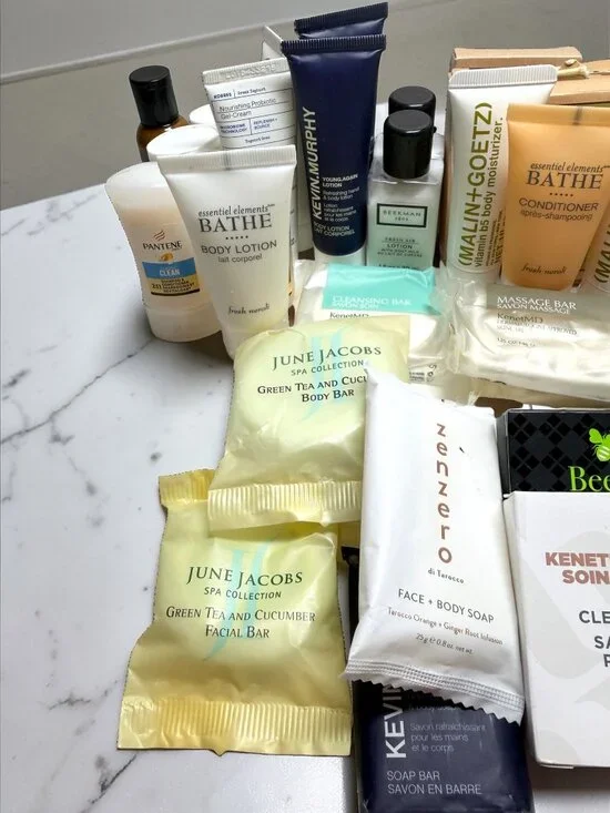 Mixed Lot of Travel Sized Hotel Soaps/Shampoo/Conditioner/Bar Soap - 46 each - Picture 4 of 6